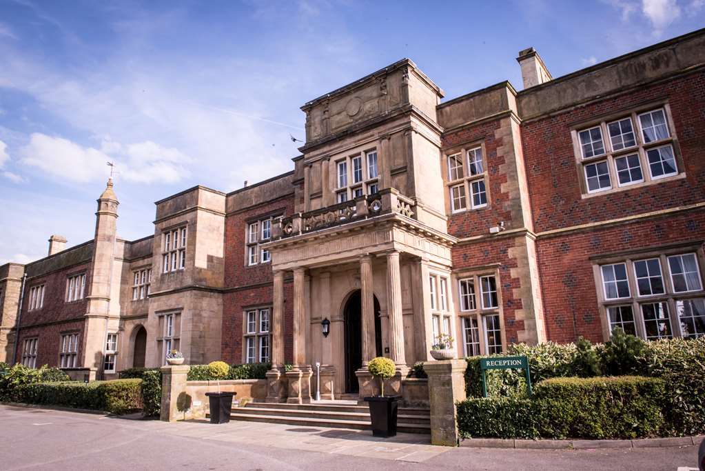 De Vere Cranage Estate Holmes Chapel Buitenkant foto